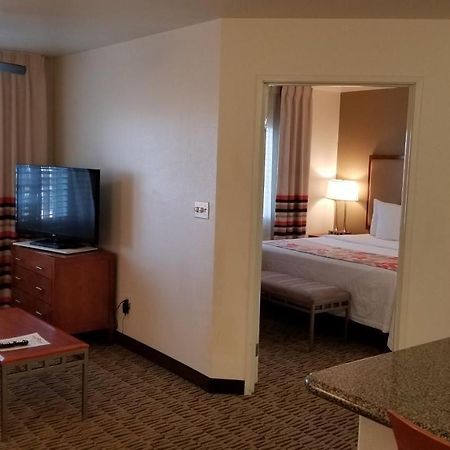Hawthorn Suites Victorville Buitenkant foto