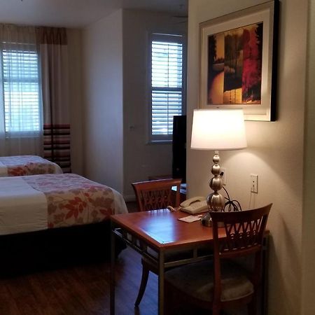 Hawthorn Suites Victorville Buitenkant foto