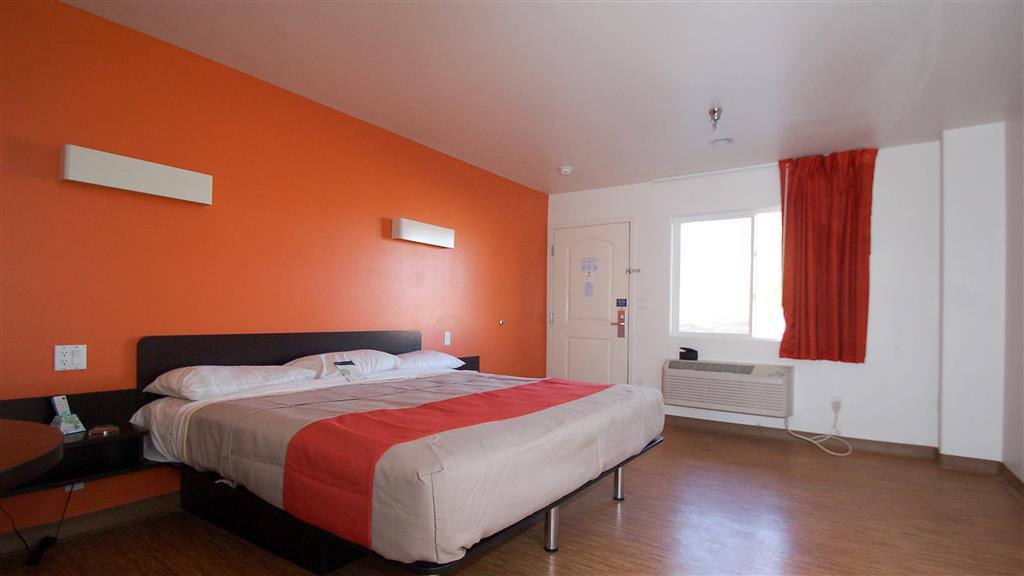 Hawthorn Suites Victorville Kamer foto