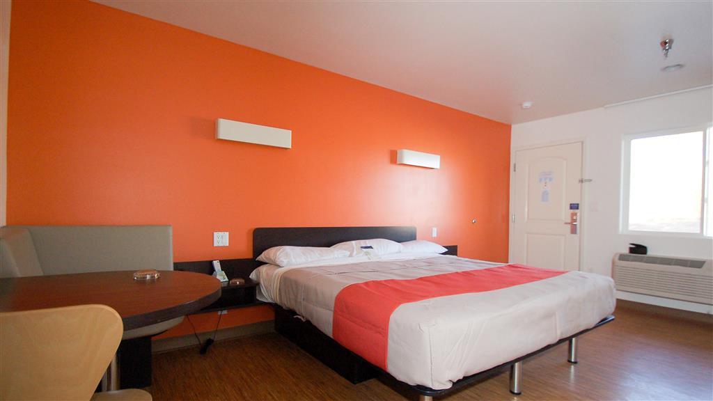 Hawthorn Suites Victorville Kamer foto