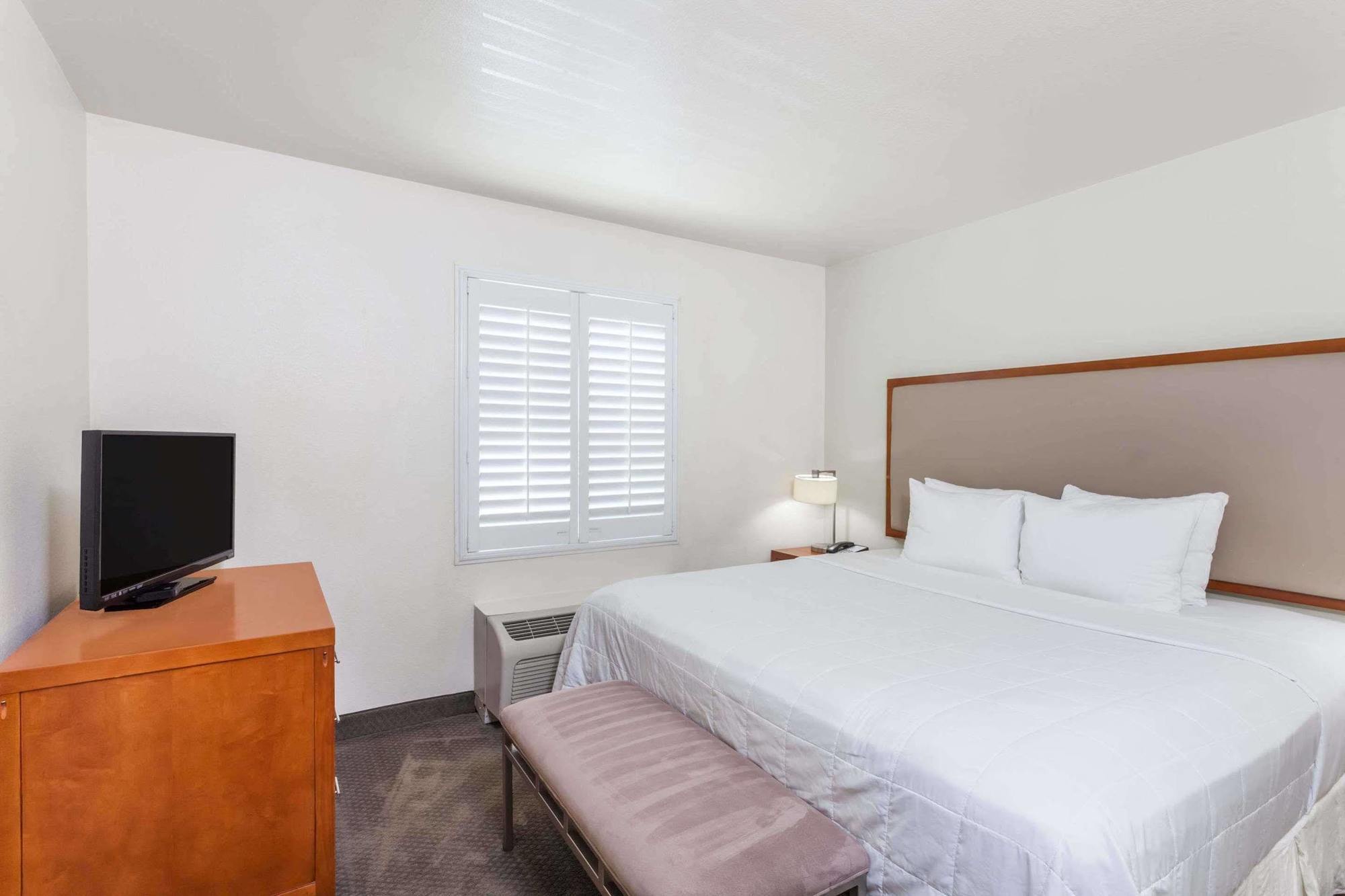 Hawthorn Suites Victorville Buitenkant foto