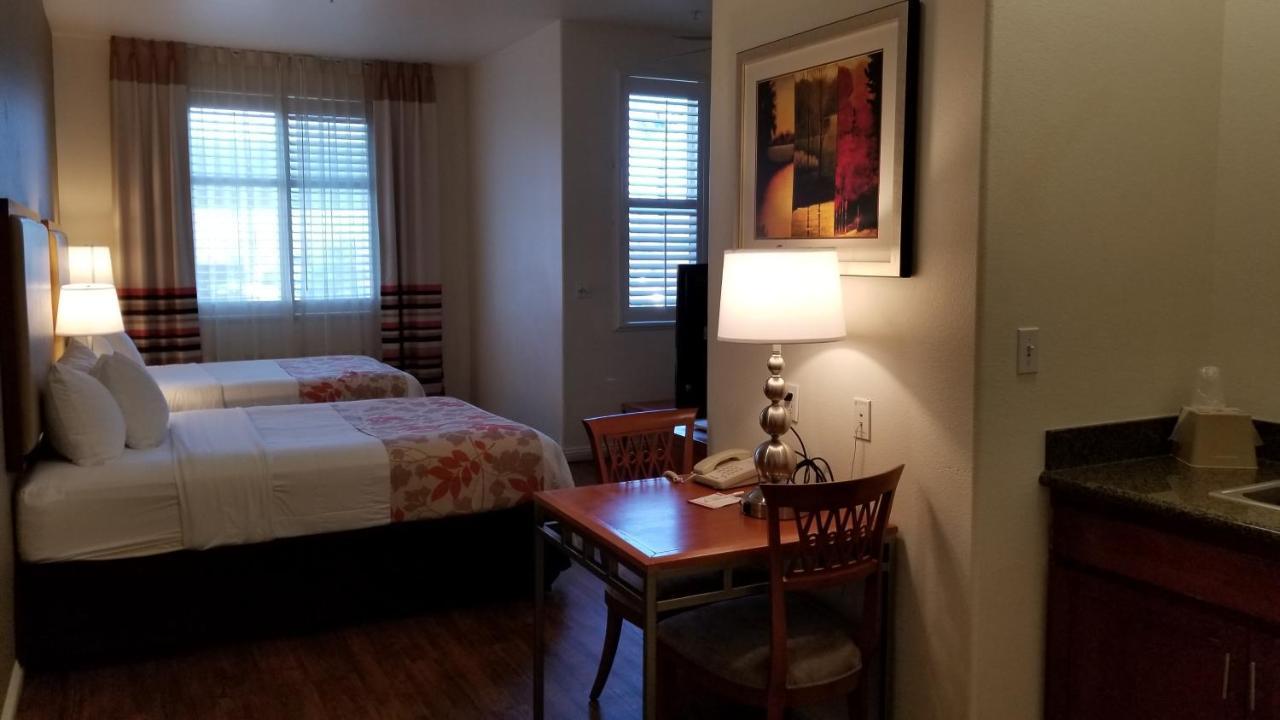 Hawthorn Suites Victorville Buitenkant foto